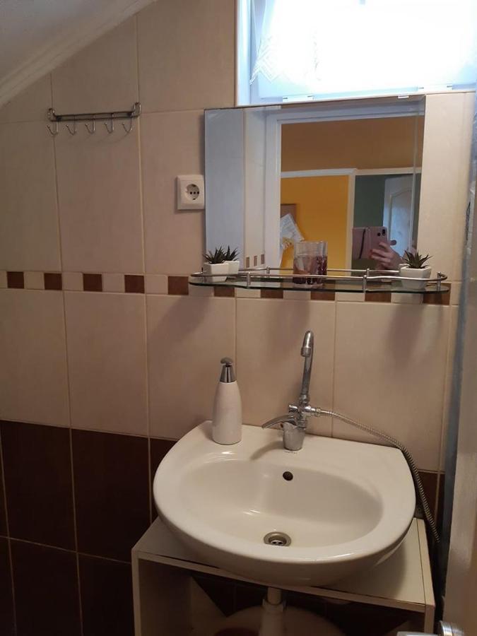 Aranyeso Apartman Hajdúszoboszló Exteriör bild