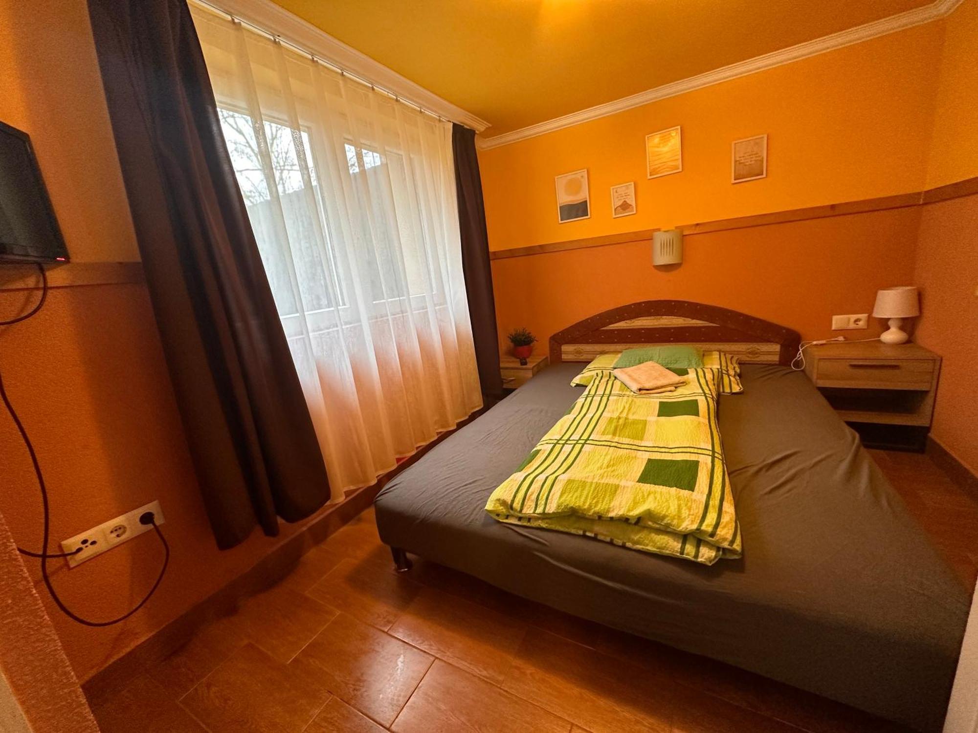 Aranyeso Apartman Hajdúszoboszló Exteriör bild