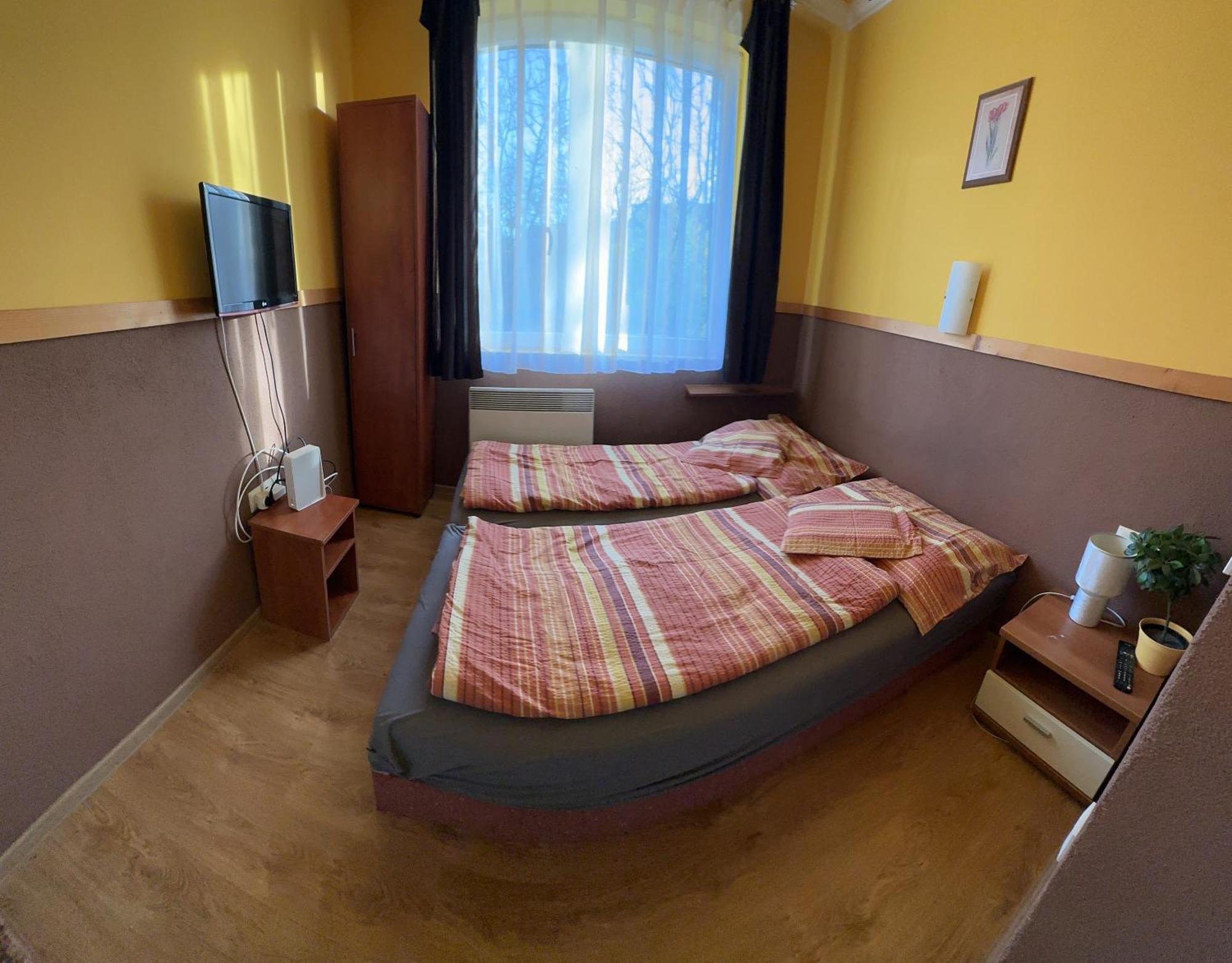 Aranyeso Apartman Hajdúszoboszló Exteriör bild